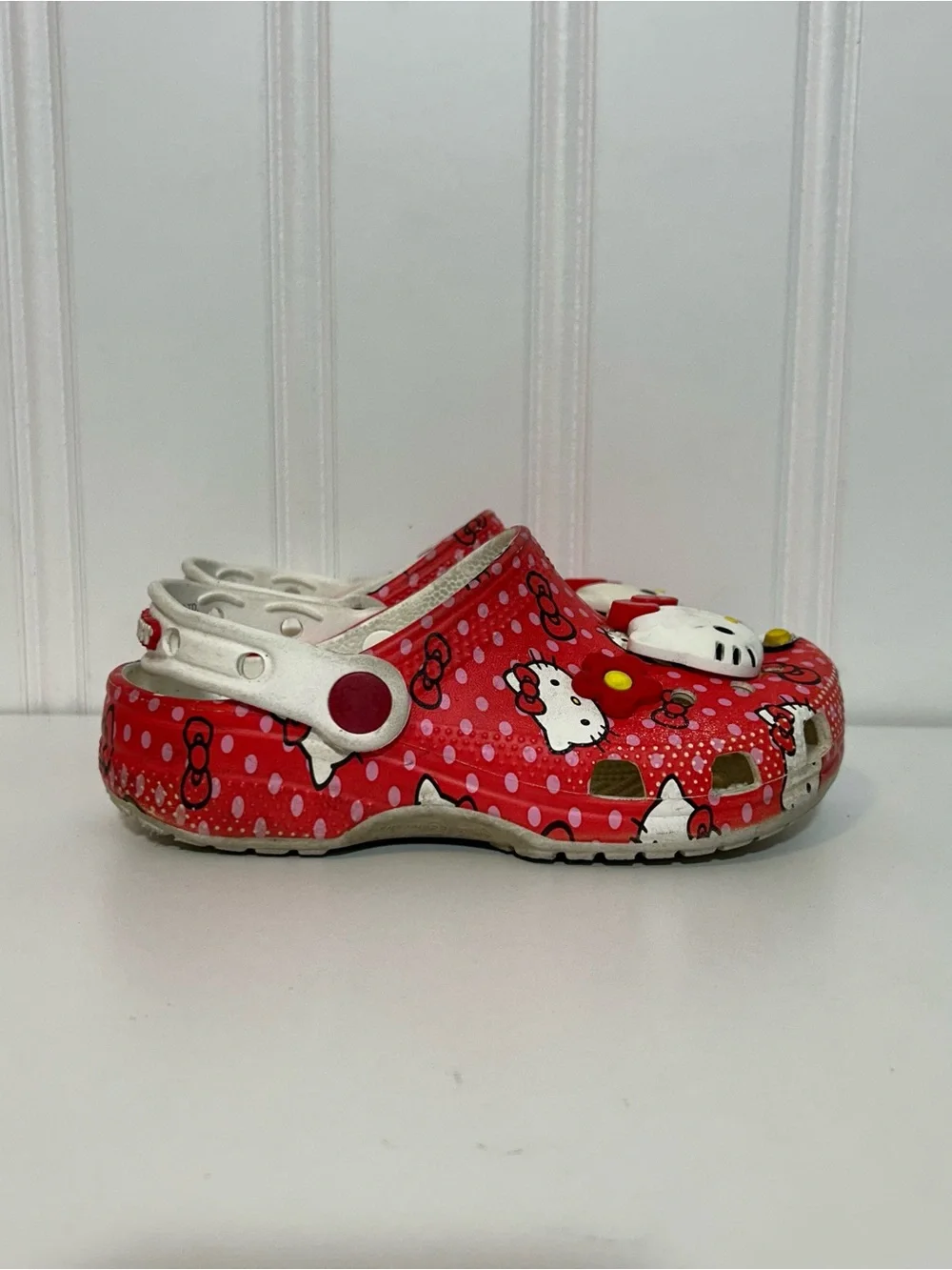 Crocs Hello Kitty Red Kids Sandal Clogs with White Strap